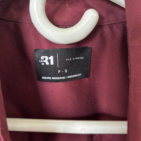 Le 31 Modern Fit Dress Shirt in Plum - Picture 8 of 10